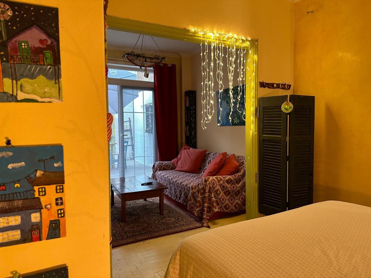 City Center Little Happy Romantic House Athena Bagian luar foto