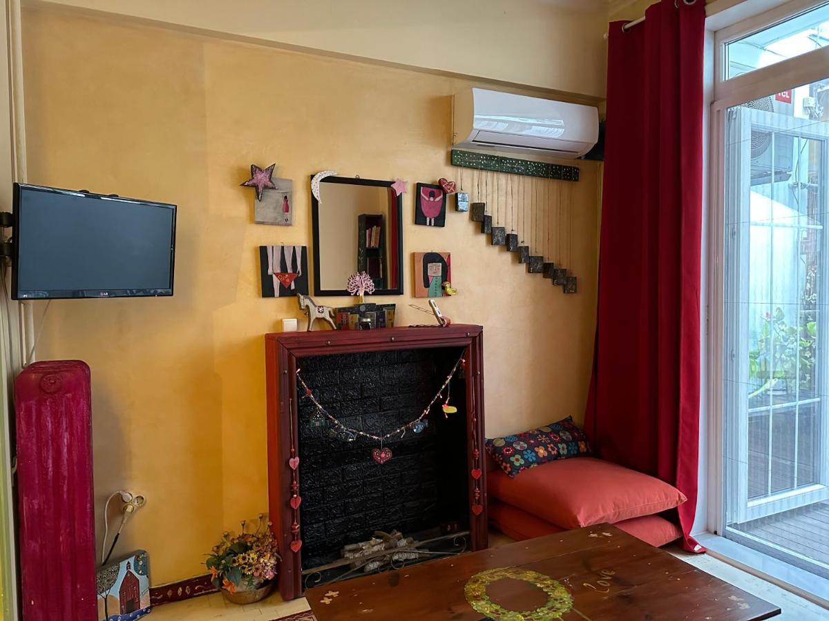 City Center Little Happy Romantic House Athena Bagian luar foto
