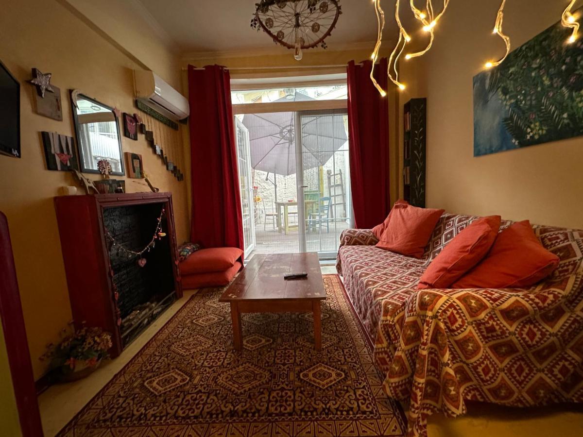 City Center Little Happy Romantic House Athena Bagian luar foto