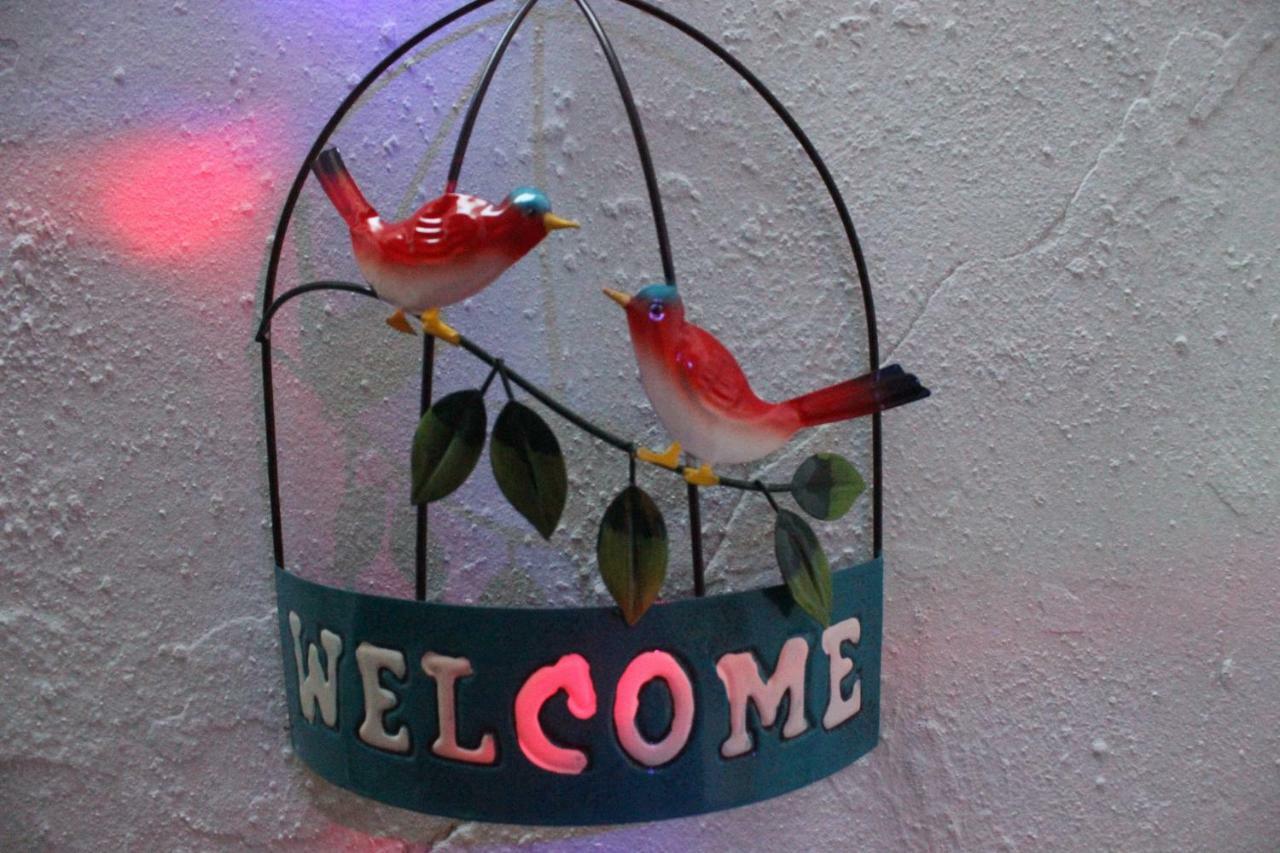 City Center Little Happy Romantic House Athena Bagian luar foto